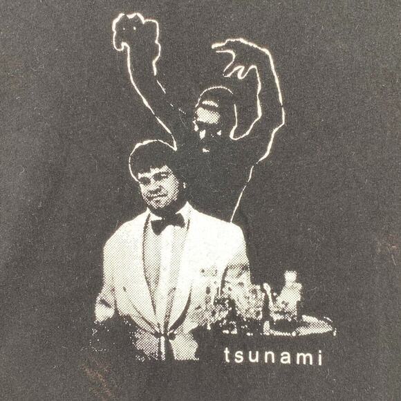 Next Level Apparel T-Shirt Mens Large Black Tsunami Graphic Short Sleeve Cotton - Picture 4 of 11